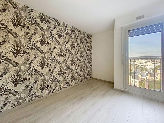 Appartement à louer ÉPERNAY Appartement 3 pièces avec balcon
