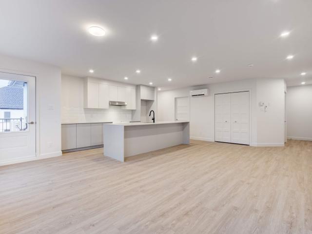 Appartement à Louer Huntingdon, Huntingdon 8 photos | Logis Québec
