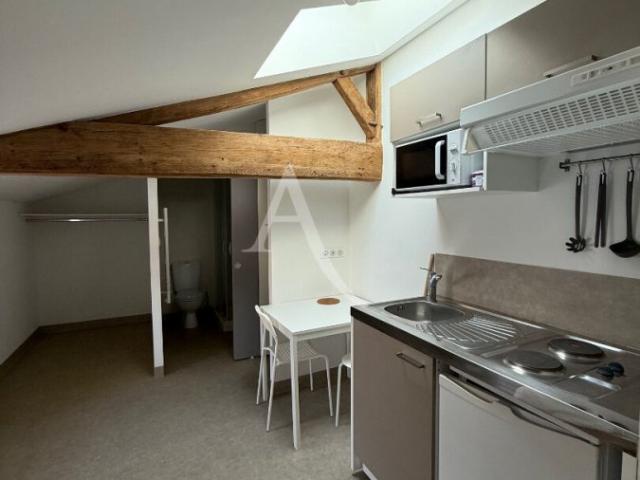 ▷ Appartement à louer • La Roche sur Yon • 11,43 m² • 400 € | immoRegion