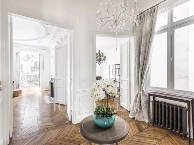 Appartement à louer Paris 8Ème Europe, Paris Rive Droite, France7 300 EUR / Mois