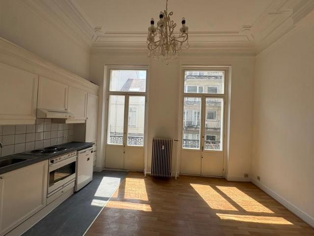 Appartement à louer pour 1000 euro avec 1 chambres à coucher