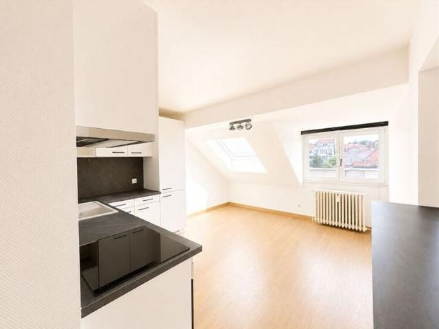 Appartement à louer pour 1350 euro avec 2 chambres à coucher