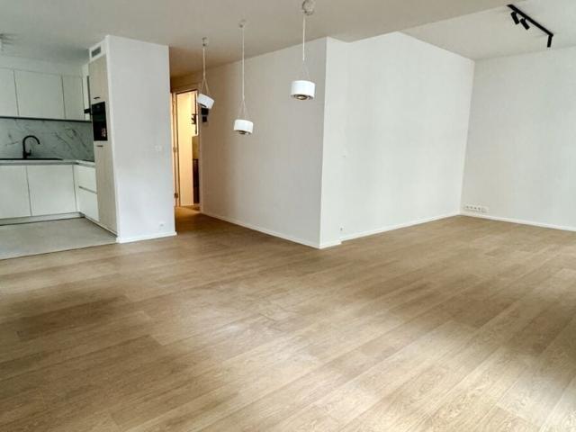 Appartement à louer pour 1300 euro avec 1 chambres à coucher
