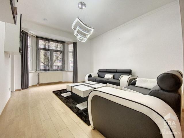 Appartement à louer pour 1200 euro avec 2 chambres à coucher