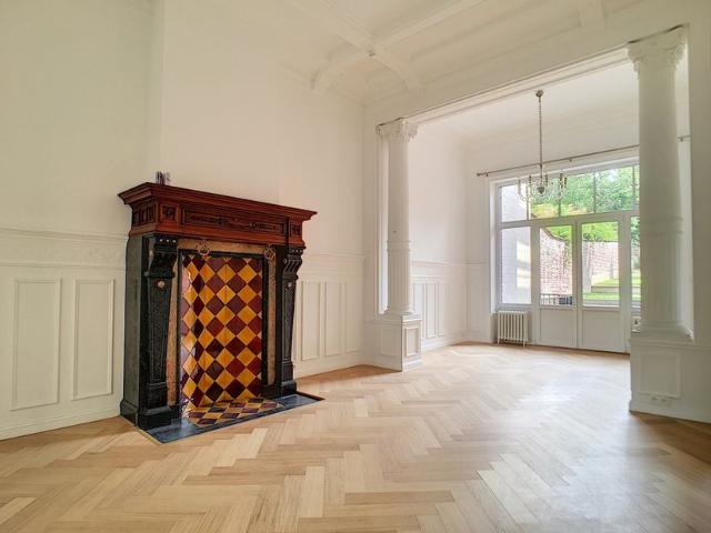 Appartement à louer pour 1500 euro avec 1 chambres à coucher
