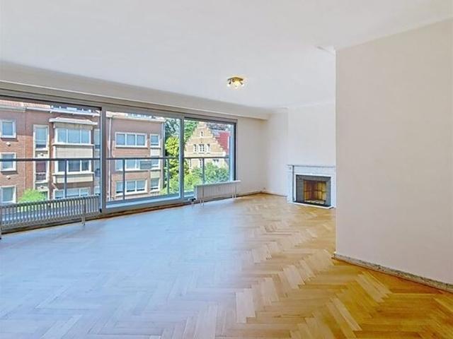Appartement à louer pour 1650 euro avec 3 chambres à coucher