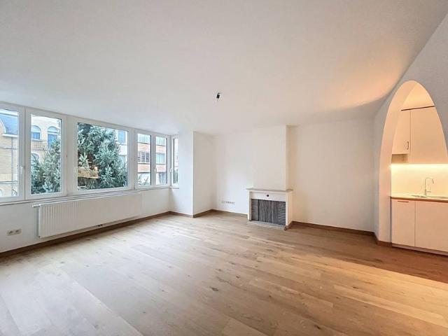 Appartement à louer pour 1650 euro avec 3 chambres à coucher