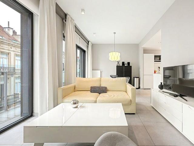 Appartement à louer pour 1650 euro avec 1 chambres à coucher