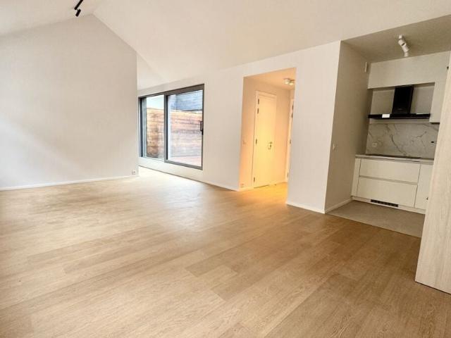 Appartement à louer pour 1650 euro avec 2 chambres à coucher
