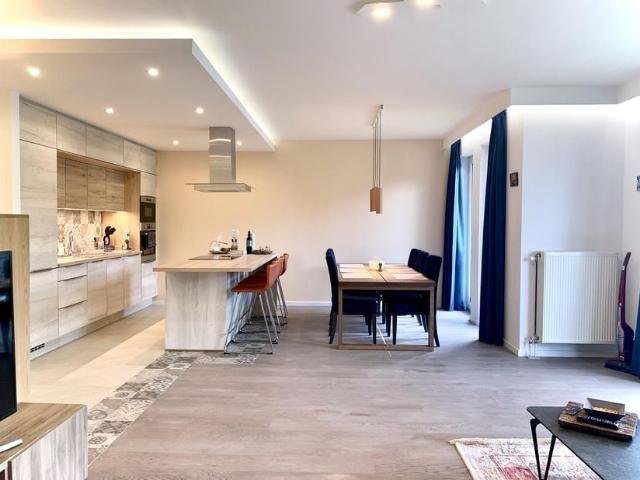 Appartement à louer pour 1600 euro avec 1 chambres à coucher