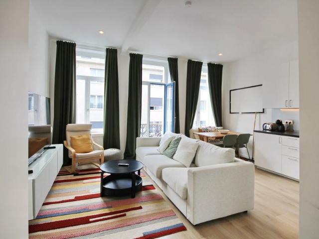 Appartement à louer pour 1600 euro avec 1 chambres à coucher