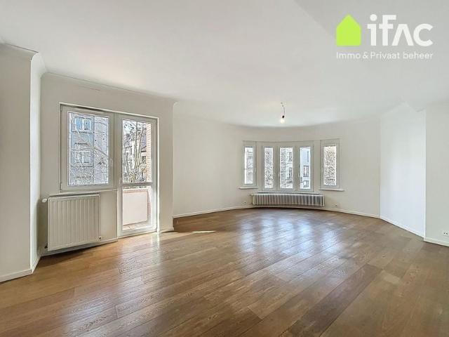 Appartement à louer pour 1600 euro avec 2 chambres à coucher