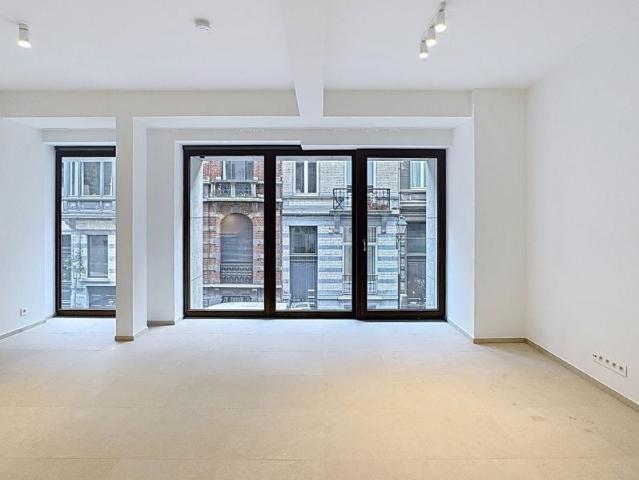 Appartement à louer pour 1600 euro avec 2 chambres à coucher