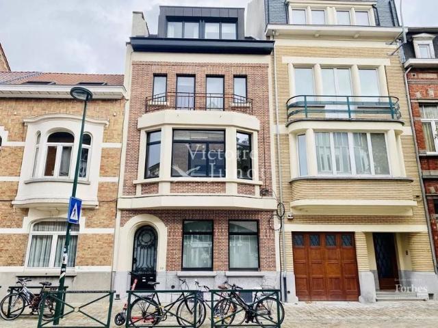 Appartement à louer pour 1790 euro avec 2 chambres à coucher