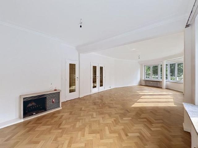 Appartement à louer pour 1990 euro avec 3 chambres à coucher