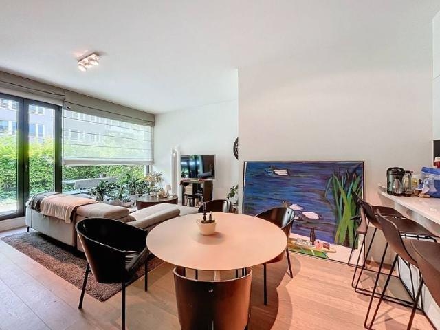 Appartement à louer pour 1900 euro avec 3 chambres à coucher