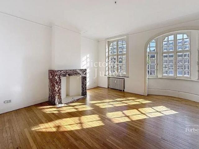 Appartement à louer pour 1800 euro avec 2 chambres à coucher