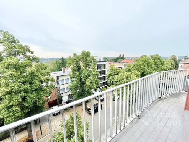 Appartement à louer pour 1930 euro avec 3 chambres à coucher