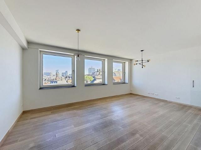 Appartement à louer pour 2050 euro avec 2 chambres à coucher