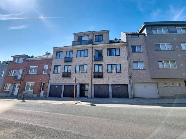 Appartement à louer pour 2150 euro avec 3 chambres à coucher