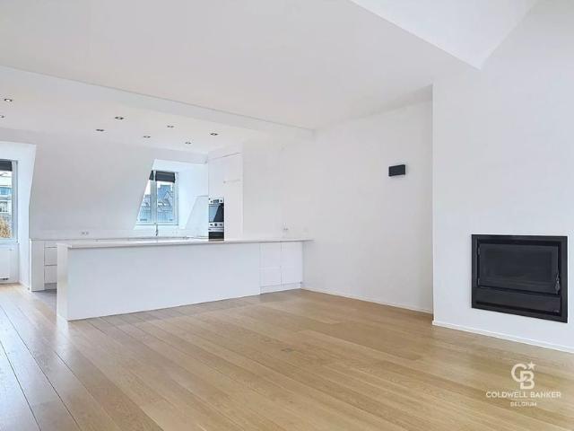 Appartement à louer pour 2250 euro avec 2 chambres à coucher