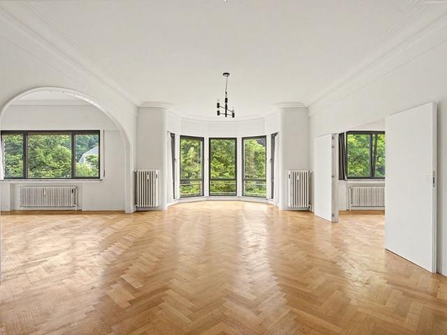 Appartement à louer pour 2500 euro avec 3 chambres à coucher