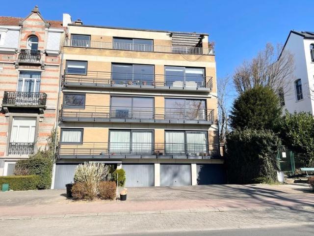 Appartement à louer pour 2850 euro avec 3 chambres à coucher