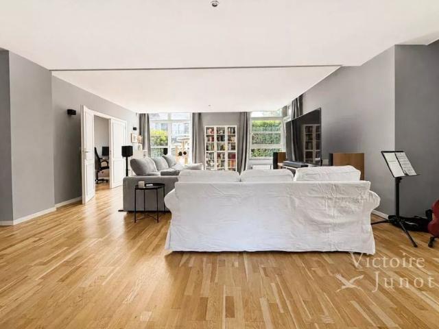 Appartement à louer pour 2800 euro avec 2 chambres à coucher