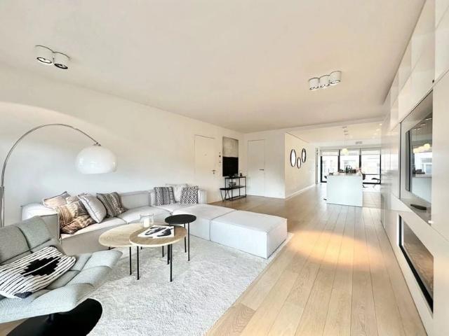 Appartement à louer pour 3050 euro avec 2 chambres à coucher