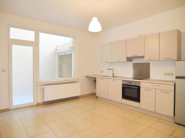 Appartement à louer pour 675 euro avec 1 chambres à coucher