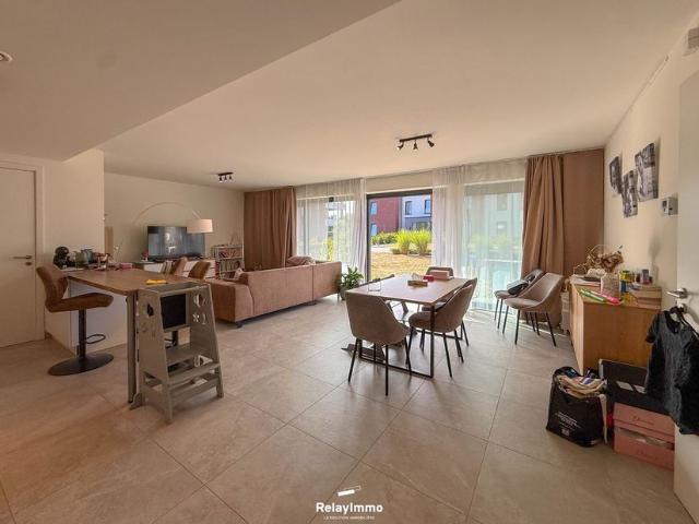 Appartement à louer pour 900 euro avec 2 chambres à coucher