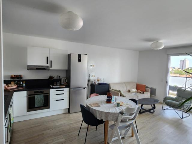 APPARTEMENT À LOUER PROCHE PORT NEUF LA ROCHELLE 2 CHA