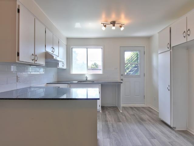 Appartement à Louer Rue Berthiaume, Mirabel, QC, Canada, Mirabel 10 photos | Logis Québec