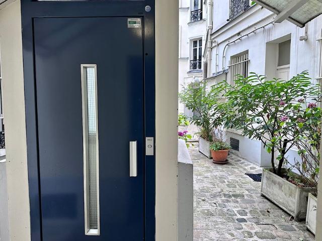 Appartement à louer rue de la Comète, Paris 7ème