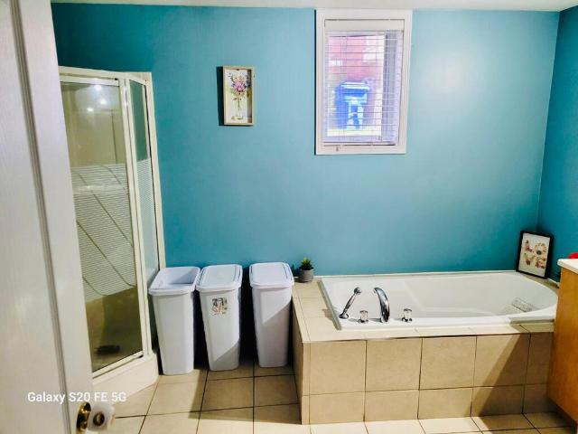 Appartement à Louer Rue de la Fondrière, Hull Gatineau 5 photos | Logis Québec