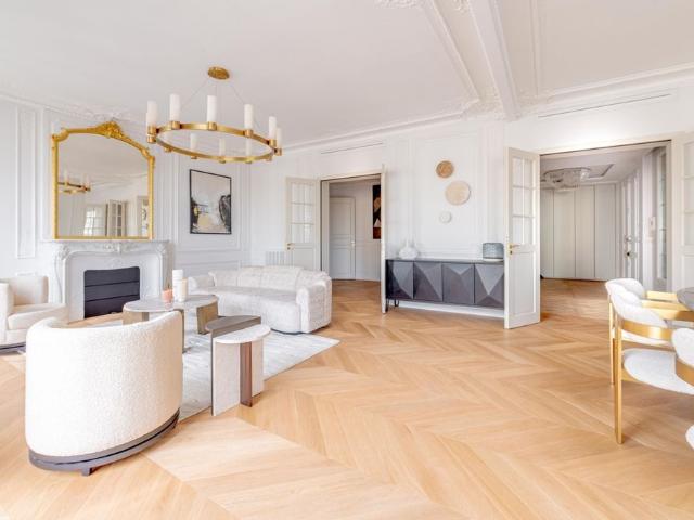 Appartement à louer rue de Longchamp, Paris 16ème