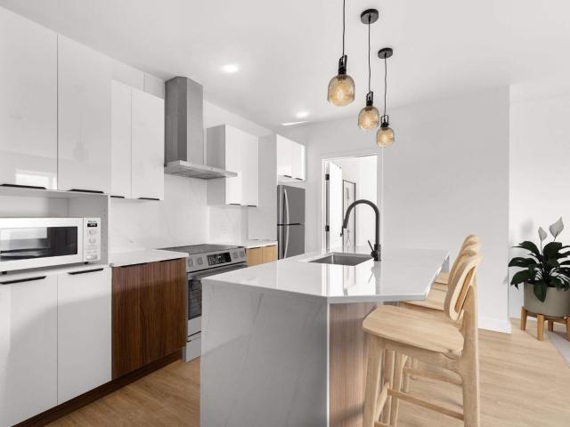 Appartement à Louer Rue de Rouen Montréal H2K 1M6, Ville Marie Centre Ville, Vieux Montréal 6 photos | Logis Québec