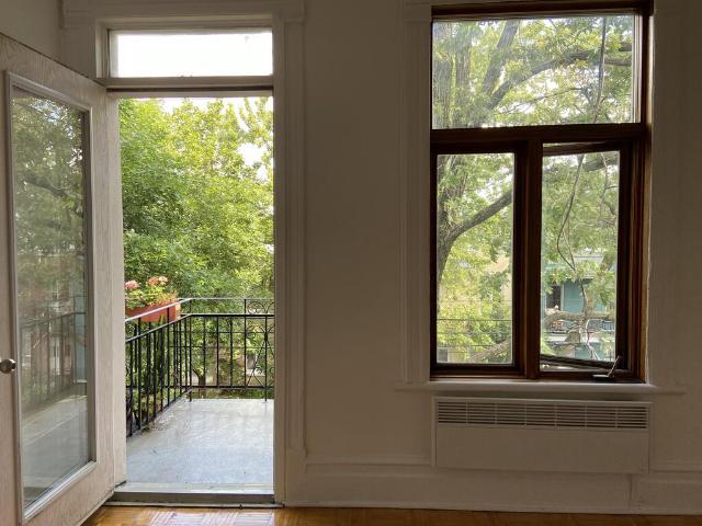 Appartement à Louer rue Marquette, Le Plateau Mont Royal Montréal 11 photos | Logis Québec