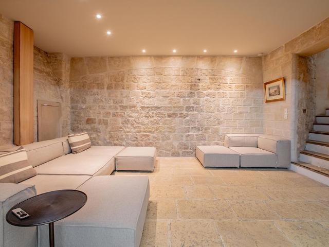 Appartement à louer rue Newton, Paris 16ème