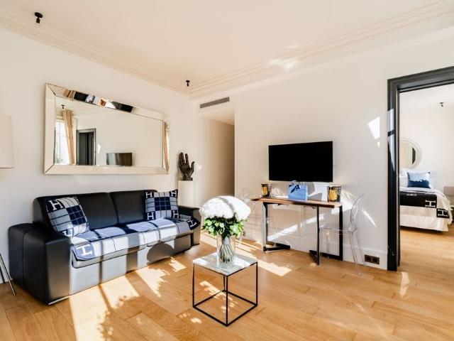 Appartement à louer rue Saint Honoré 6B, Paris 1er