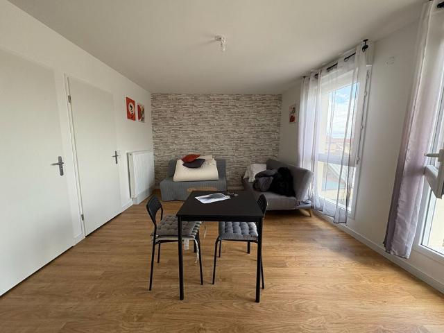 Appartement à louer REIMS PLACE LUTON