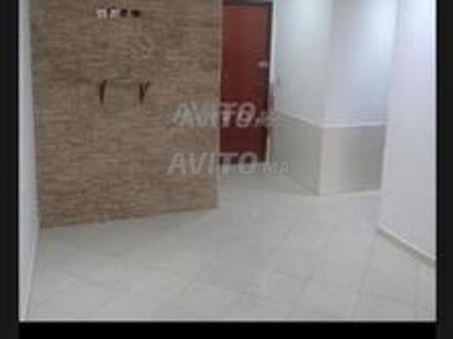 Appartement à louer Riad Oulfa pour couples mariés avec documents de travail disponibles