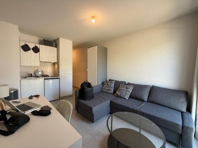 Appartement À Louer – Studio meublé de 18 m² – Résidence étudiante – Le Redon 13009 Marseille