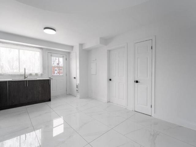 Appartement à Louer Saint Donat, Mercier/Hochelaga Maisonneuve Montréal 17 photos | Logis Québec