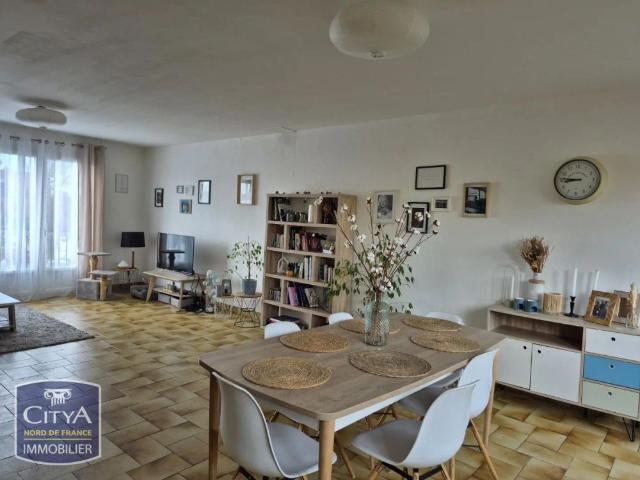 Appartement à louer 141.63m²