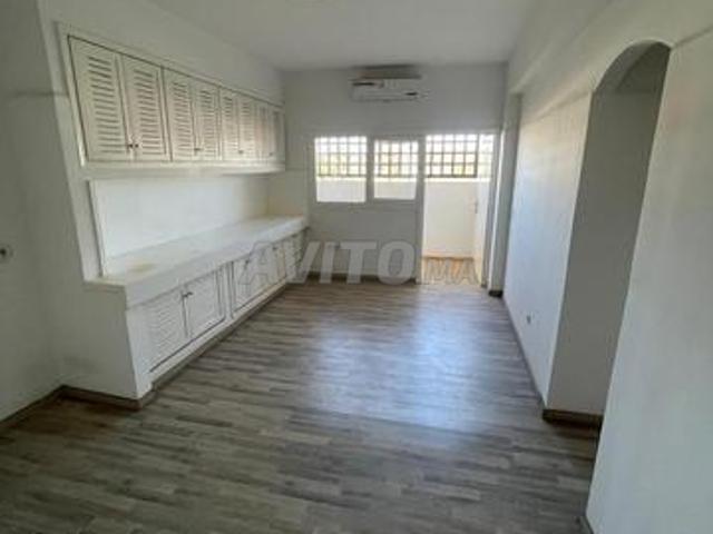 Appartement à louer 150 m² à Rabat