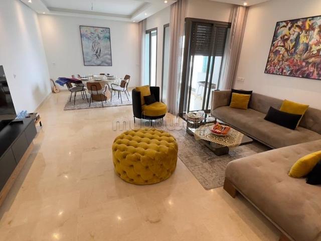 Appartement à louer – 150 m² – 3ème étage