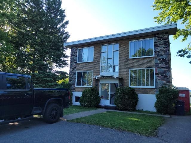 Appartement à Louer 1522 avenue des Lacasse, Auteuil Laval 13 photos | Logis Québec