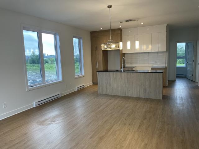 Appartement à Louer 1537 Tekakwitha, Auteuil Laval 9 photos | Logis Québec