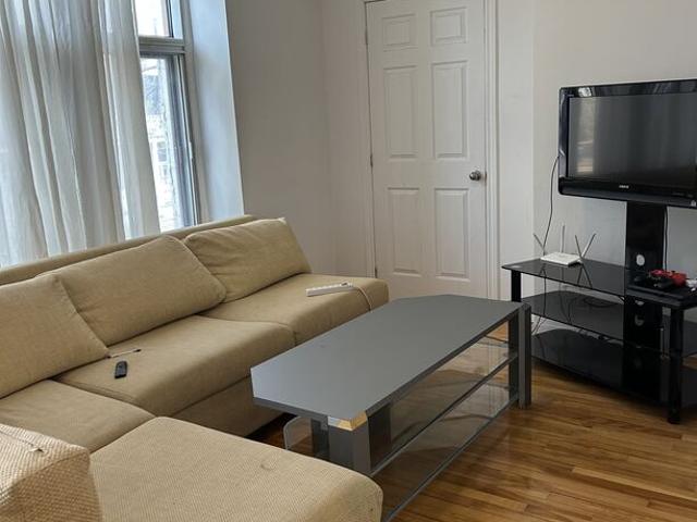 Appartement à Louer 1581 Rue Cartier, Ville Marie Centre Ville, Vieux Montréal 10 photos | Logis Québec